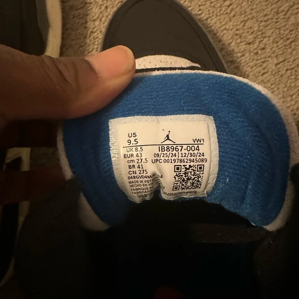 Size 9.5 - Air Jordan 3 Retro OG Rare Air IB8967-004 New - Picture 10 of 10